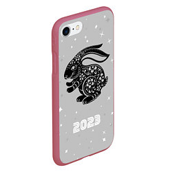 Чехол iPhone 7/8 матовый Символ 2023 года черный водяной кролик, цвет: 3D-малиновый — фото 2