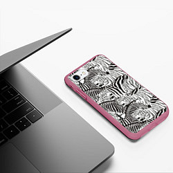 Чехол iPhone 7/8 матовый Зебры и тигры, цвет: 3D-малиновый — фото 2