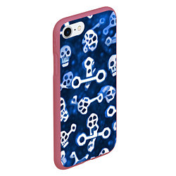 Чехол iPhone 7/8 матовый Белые черепки и кости на синем, цвет: 3D-малиновый — фото 2
