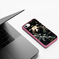 Чехол iPhone 7/8 матовый Медведь солдат с винтовкой, цвет: 3D-малиновый — фото 2