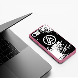 Чехол iPhone 7/8 матовый Linkin park logo краски текстура, цвет: 3D-малиновый — фото 2