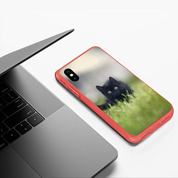 Чехол iPhone XS Max матовый Черный кот на лугу, цвет: 3D-красный — фото 2