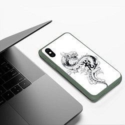 Чехол iPhone XS Max матовый Китайский дракон на белом фоне, цвет: 3D-темно-зеленый — фото 2