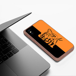 Чехол iPhone XS Max матовый Тигр - Tiger, цвет: 3D-коричневый — фото 2