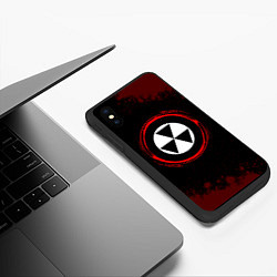 Чехол iPhone XS Max матовый Символ Fallout и краска вокруг на темном фоне, цвет: 3D-черный — фото 2