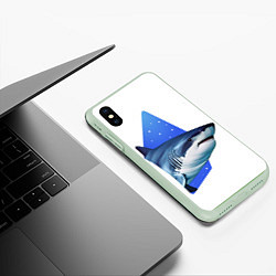 Чехол iPhone XS Max матовый Акула в снежинках, цвет: 3D-салатовый — фото 2