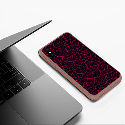 Чехол iPhone XS Max матовый Абстрактные розовые узоры в виде трещин на чёрном, цвет: 3D-коричневый — фото 2