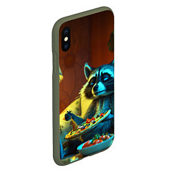 Чехол iPhone XS Max матовый Сонный енот с пиццей на диване, цвет: 3D-темно-зеленый — фото 2