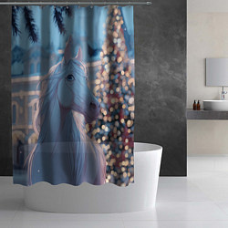 Шторка для душа Белая лошадка у новогодней елки, цвет: 3D-принт — фото 2