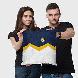 Подушка квадратная Real Madrid FC: Sport, цвет: 3D-принт — фото 2