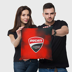 Подушка квадратная Ducati Corse logo, цвет: 3D-принт — фото 2