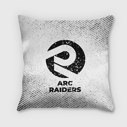 Подушка квадратная ARC Raiders с потертостями на светлом фоне