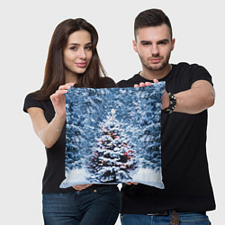 Подушка квадратная Новогодняя ёлка в лесу, цвет: 3D-принт — фото 2