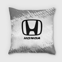 Подушка квадратная Honda speed на светлом фоне со следами шин