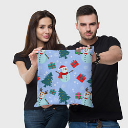 Подушка квадратная Снеговики с новогодними подарками паттерн, цвет: 3D-принт — фото 2