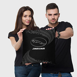 Подушка квадратная Jaguar speed на темном фоне со следами шин, цвет: 3D-принт — фото 2