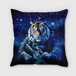 Подушка квадратная Тигр солдат снег и звезды