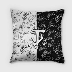 Подушка квадратная Doom автографы, цвет: 3D-принт