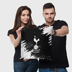 Подушка квадратная Тоттенхэм белые брызги красок, цвет: 3D-принт — фото 2