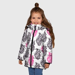 Куртка зимняя для девочки Сердца 1, цвет: 3D-черный — фото 2