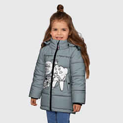 Куртка зимняя для девочки Кошмарный сон стоматолога, цвет: 3D-красный — фото 2