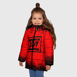 Куртка зимняя для девочки ДДТ Лого, цвет: 3D-черный — фото 2