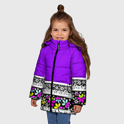 Куртка зимняя для девочки Яркий фиолетовый цветочный, цвет: 3D-черный — фото 2