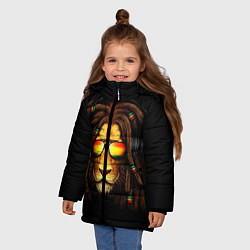 Куртка зимняя для девочки Лев в наушниках с дредами, цвет: 3D-черный — фото 2