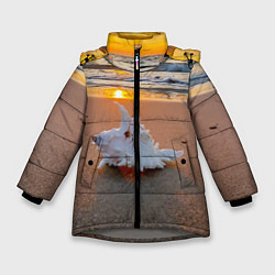 Куртка зимняя для девочки Ракушка на песочном берегу тихого океана, цвет: 3D-светло-серый