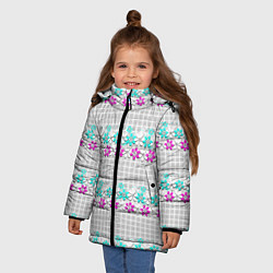 Куртка зимняя для девочки Цветочный узор бирюзово-розовый на сером клетчатом, цвет: 3D-светло-серый — фото 2