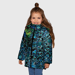 Куртка зимняя для девочки Мозаичный узор в синих и зеленых тонах, цвет: 3D-светло-серый — фото 2