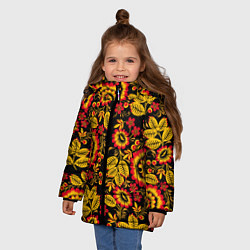 Куртка зимняя для девочки Хохломская роспись золотистые листья и цветы чёрно, цвет: 3D-красный — фото 2