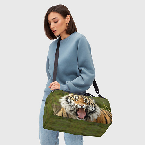 Спортивная сумка Удивленный тигр / 3D-принт – фото 4