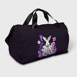 Спортивная сумка Кролик в цветах на черном фоне