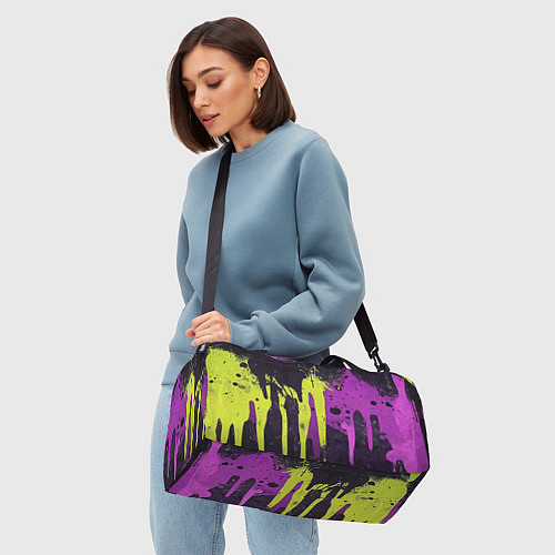 Спортивная сумка Желтая и фиолетовая краска на черном / 3D-принт – фото 4