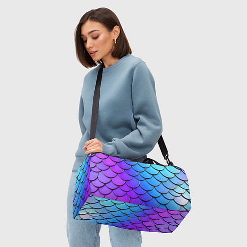 Спортивная сумка Градиент на чешуе / 3D-принт – фото 4