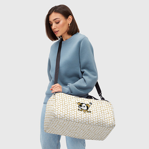 Спортивная сумка Анахайм Дакс - белые соты / 3D-принт – фото 4