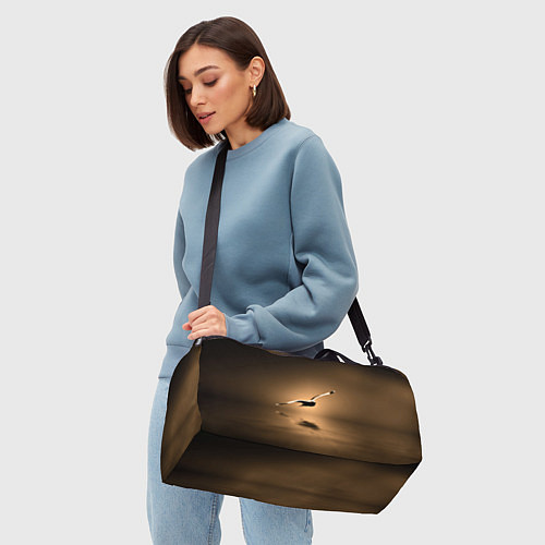 Спортивная сумка Летящая птица / 3D-принт – фото 4