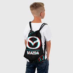 Рюкзак-мешок Значок Mazda в стиле glitch на темном фоне, цвет: 3D-принт — фото 2