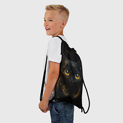 Рюкзак-мешок Черный котенок с желтыми глазами - нейросеть, цвет: 3D-принт — фото 2