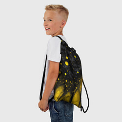 Рюкзак-мешок Желтые брызги на черном фоне, цвет: 3D-принт — фото 2
