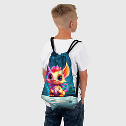 Рюкзак-мешок Маленький пушистый дракошка, цвет: 3D-принт — фото 2