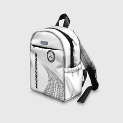 Детский рюкзак Mercedes speed на светлом фоне со следами шин: сим, цвет: 3D-принт — фото 2