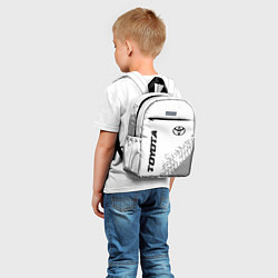 Детский рюкзак Toyota speed на светлом фоне со следами шин: надпи, цвет: 3D-принт — фото 2