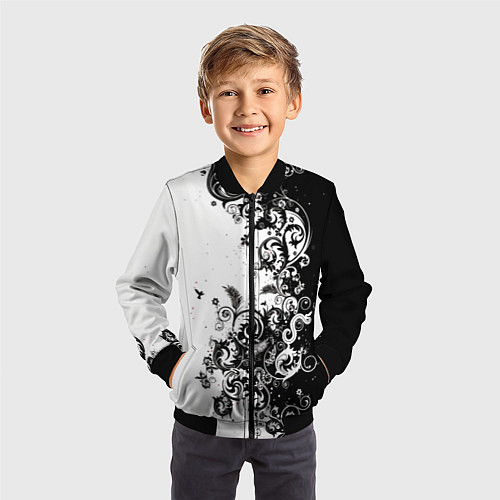 Детский бомбер Черно-белая птица среди узорчатых цветов / 3D-Черный – фото 3
