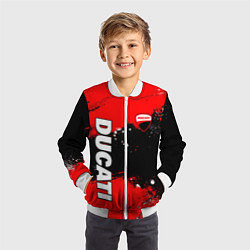 Бомбер детский Ducati - красная униформа с красками, цвет: 3D-белый — фото 2