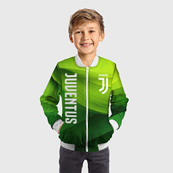 Бомбер детский Ювентус лого на зеленом фоне, цвет: 3D-белый — фото 2
