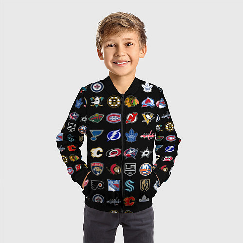Детский бомбер Команды НХЛ на черном фоне / 3D-Черный – фото 3