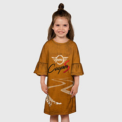 Платье клеш для девочки Следы Mini, цвет: 3D-принт — фото 2