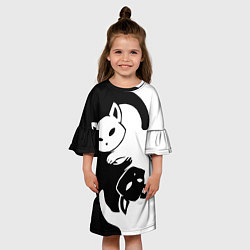 Платье клеш для девочки Черный и белый кот кувыркаются, цвет: 3D-принт — фото 2